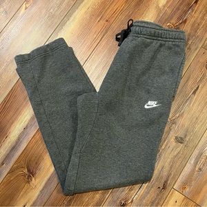 Nike Fleece Lined Sweats in Great Condition Size Medium